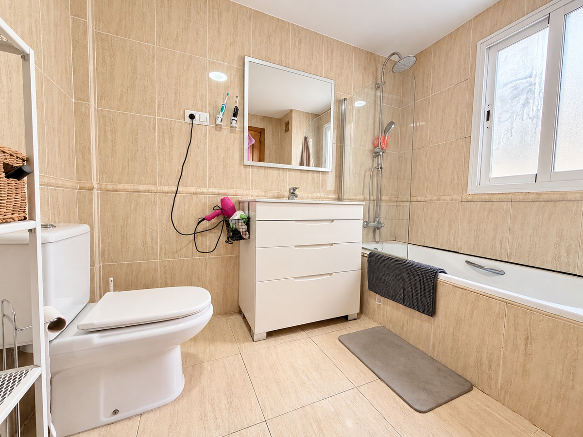 For sale - 3 Bedroom 2 Bathroom House - Townhouse in Daya Nueva - Daya Nueva Centro  - Alicante