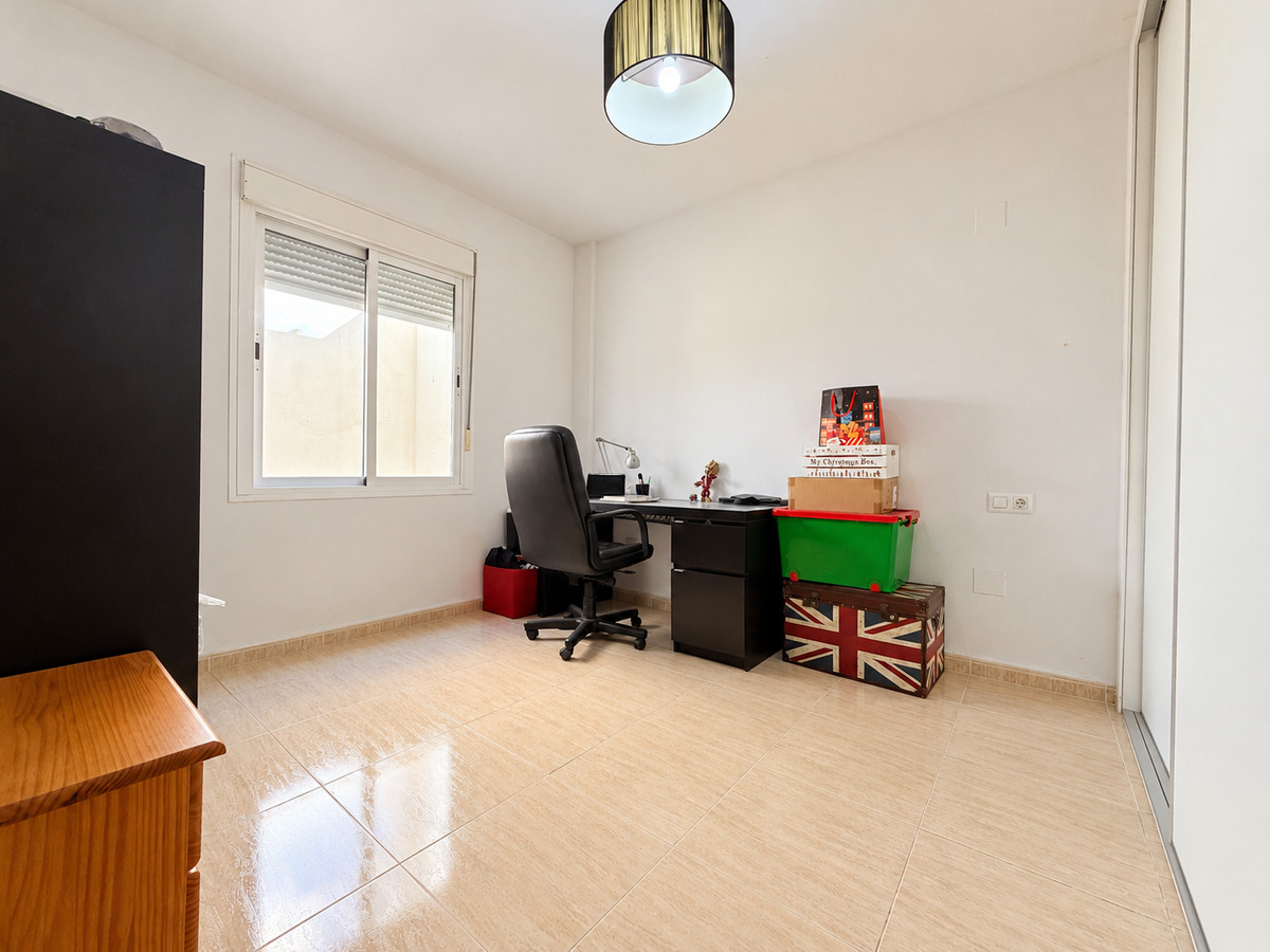For sale - 3 Bedroom 2 Bathroom House - Townhouse in Daya Nueva - Daya Nueva Centro  - Alicante