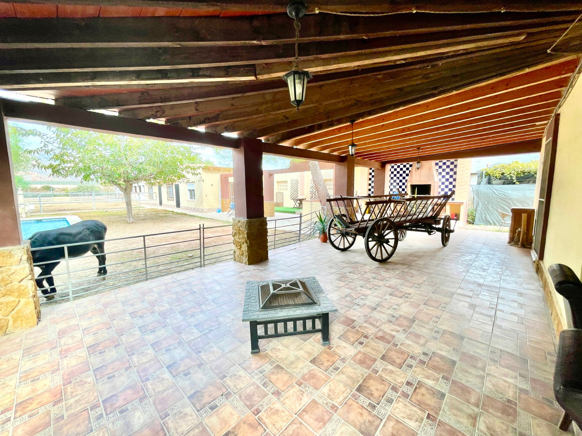 For sale - 3 Bedroom 2 Bathroom House - Finca - Cortijo in Orihuela - Orihuela Centro  - Alicante