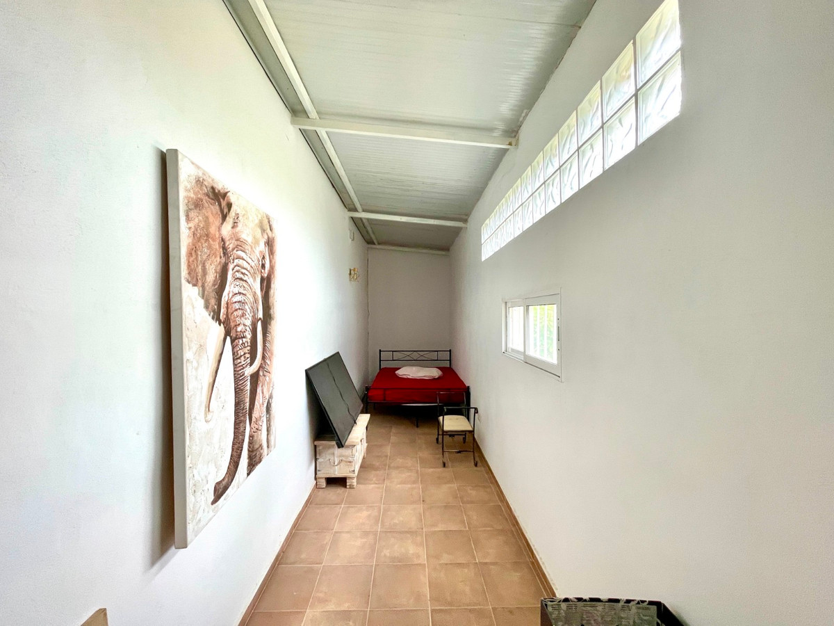 For sale - 3 Bedroom 2 Bathroom House - Finca - Cortijo in Orihuela - Orihuela Centro  - Alicante