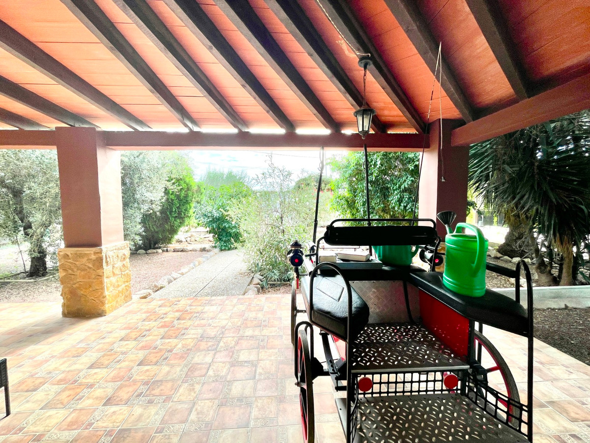 For sale - 3 Bedroom 2 Bathroom House - Finca - Cortijo in Orihuela - Orihuela Centro  - Alicante