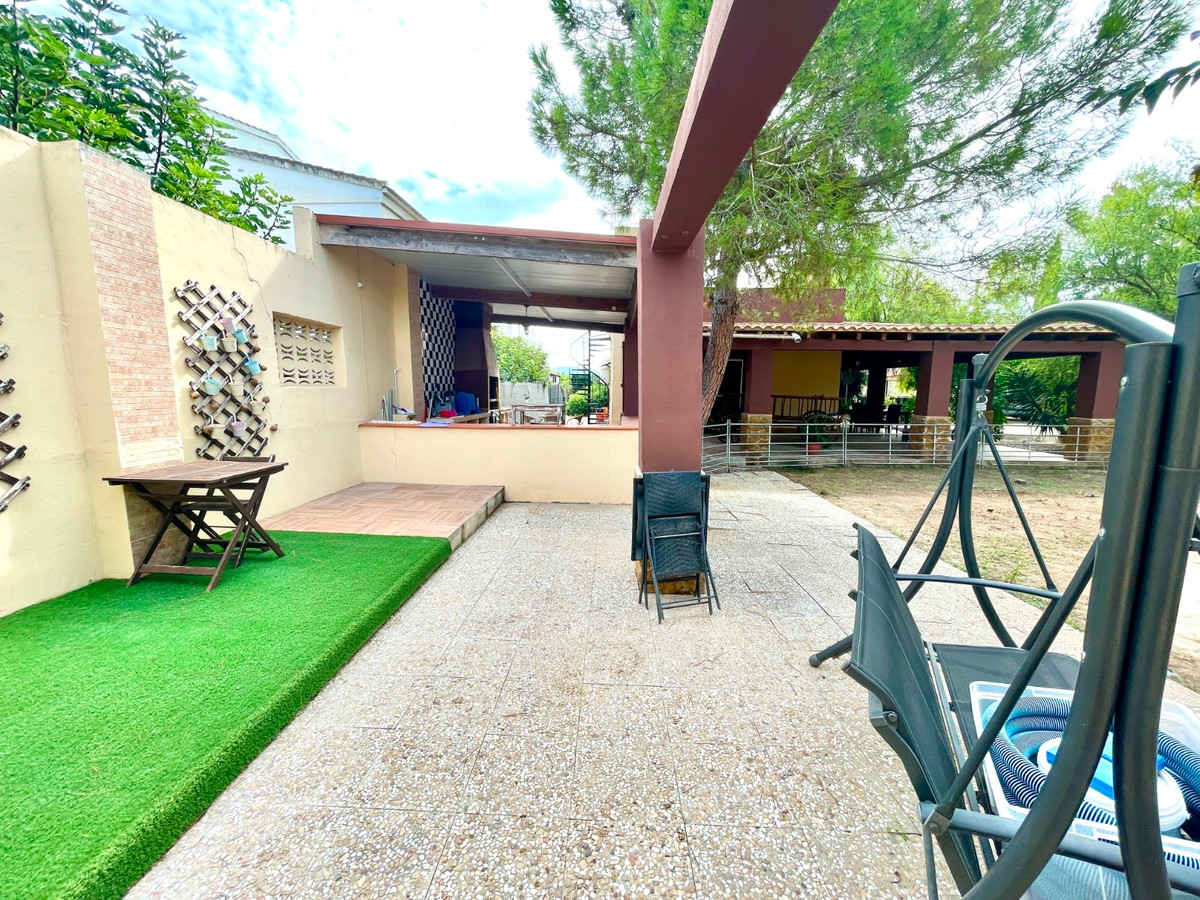 For sale - 3 Bedroom 2 Bathroom House - Finca - Cortijo in Orihuela - Orihuela Centro  - Alicante