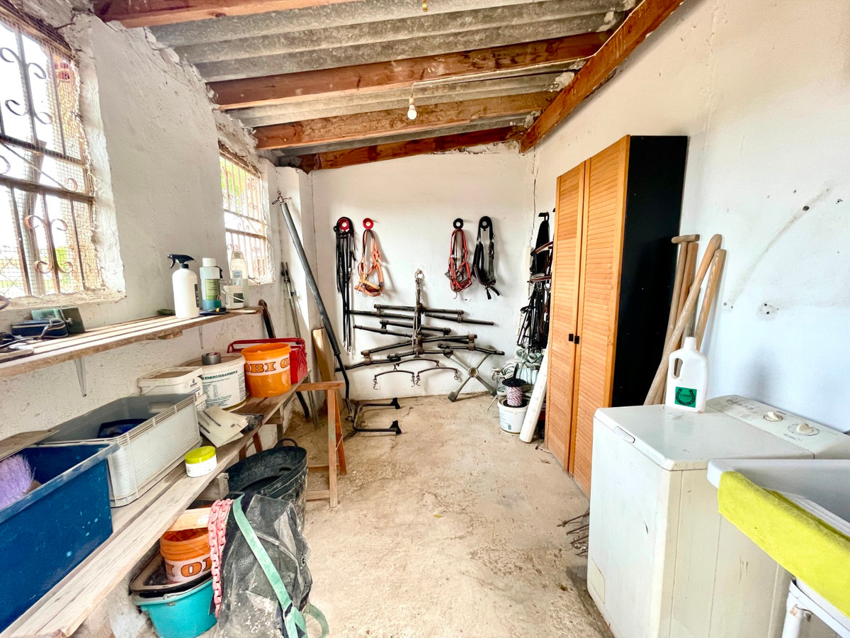 For sale - 3 Bedroom 2 Bathroom House - Finca - Cortijo in Orihuela - Orihuela Centro  - Alicante