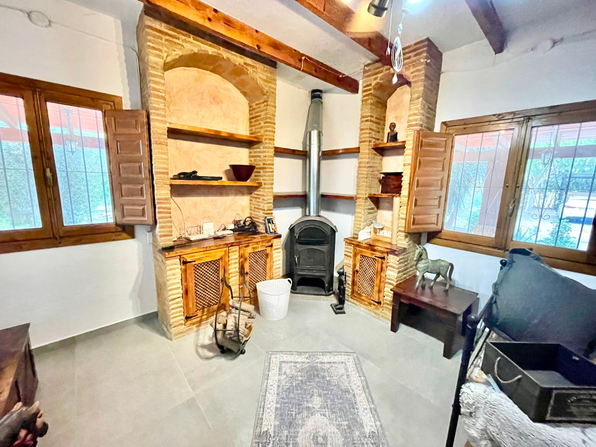 For sale - 3 Bedroom 2 Bathroom House - Finca - Cortijo in Orihuela - Orihuela Centro  - Alicante