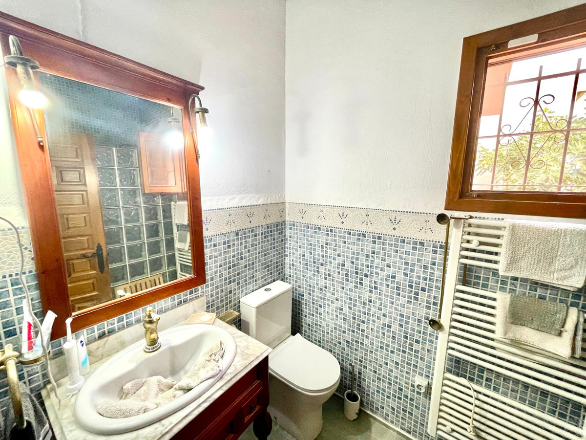 For sale - 3 Bedroom 2 Bathroom House - Finca - Cortijo in Orihuela - Orihuela Centro  - Alicante