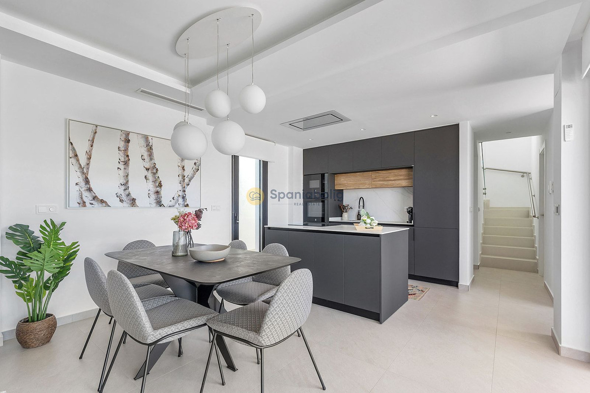 For sale - 3 Bedroom 3 Bathroom House - Detached Villa in Rojales - Benimar  - Alicante