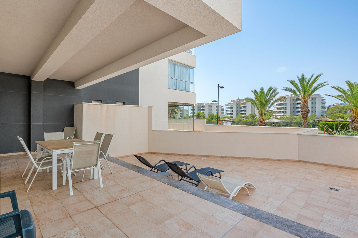 For sale - 3 Bedroom 2 Bathroom Apartment - Ground Floor Apartment in Orihuela - Orihuela Costa  - Alicante