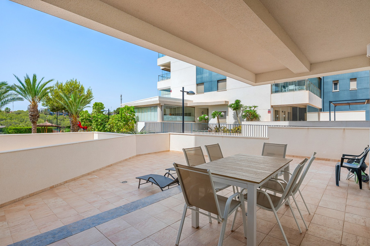 For sale - 3 Bedroom 2 Bathroom Apartment - Ground Floor Apartment in Orihuela - Orihuela Costa  - Alicante