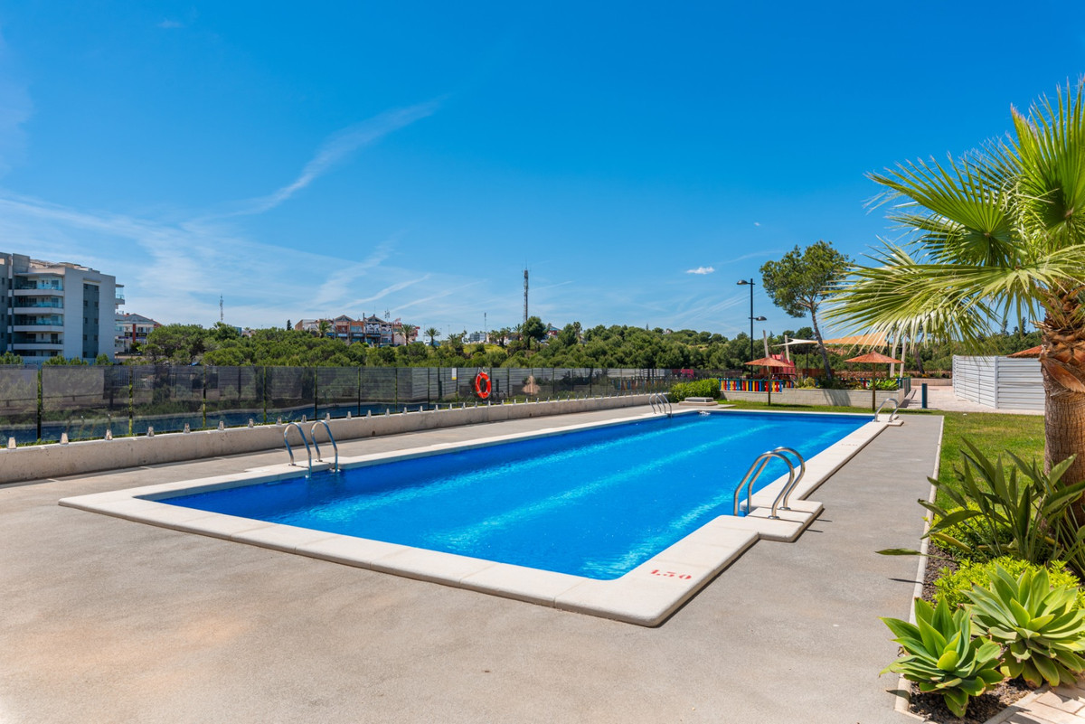 For sale - 3 Bedroom 2 Bathroom Apartment - Ground Floor Apartment in Orihuela - Orihuela Costa  - Alicante