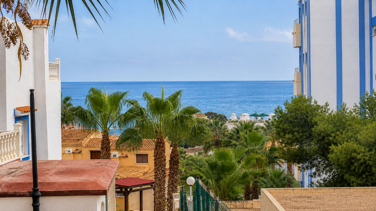 For sale - 1 Bedroom 1 Bathroom Apartment - Middle Floor Apartment in Torrevieja - Torrevieja Centro  - Alicante