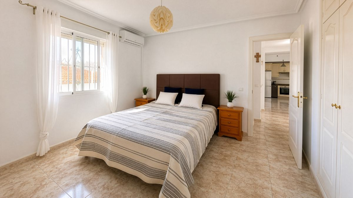 For sale - 4 Bedroom 2 Bathroom House - Detached Villa in Rojales - Ciudad Quesada  - Alicante
