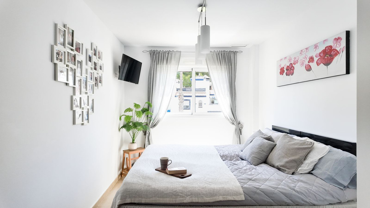 For sale - 2 Bedroom 2 Bathroom Apartment - Top Floor Apartment in Orihuela - Orihuela Costa  - Alicante