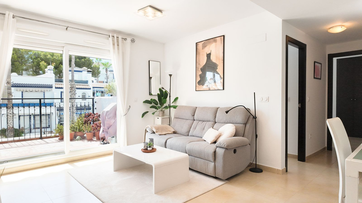 For sale - 2 Bedroom 2 Bathroom Apartment - Top Floor Apartment in Orihuela - Orihuela Costa  - Alicante