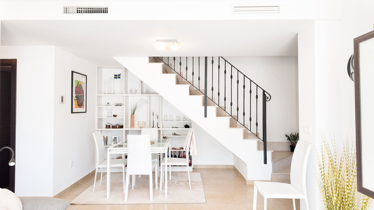 For sale - 2 Bedroom 2 Bathroom Apartment - Top Floor Apartment in Orihuela - Orihuela Costa  - Alicante