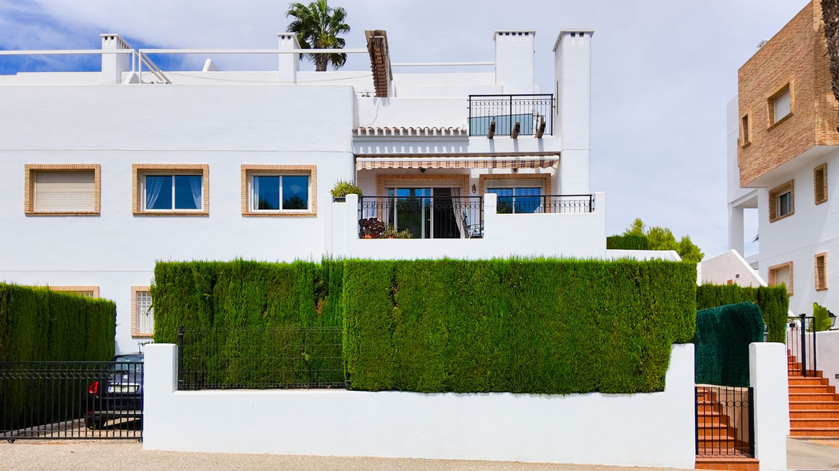 For sale - 2 Bedroom 2 Bathroom Apartment - Top Floor Apartment in Orihuela - Orihuela Costa  - Alicante