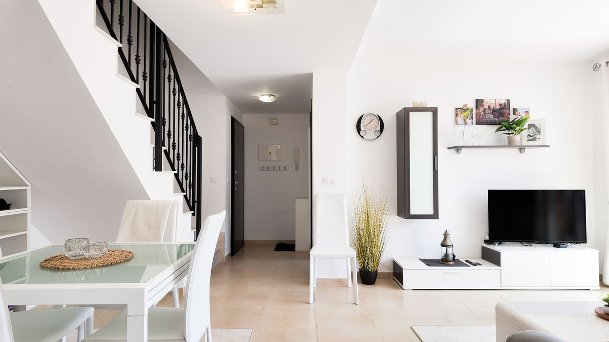 For sale - 2 Bedroom 2 Bathroom Apartment - Top Floor Apartment in Orihuela - Orihuela Costa  - Alicante