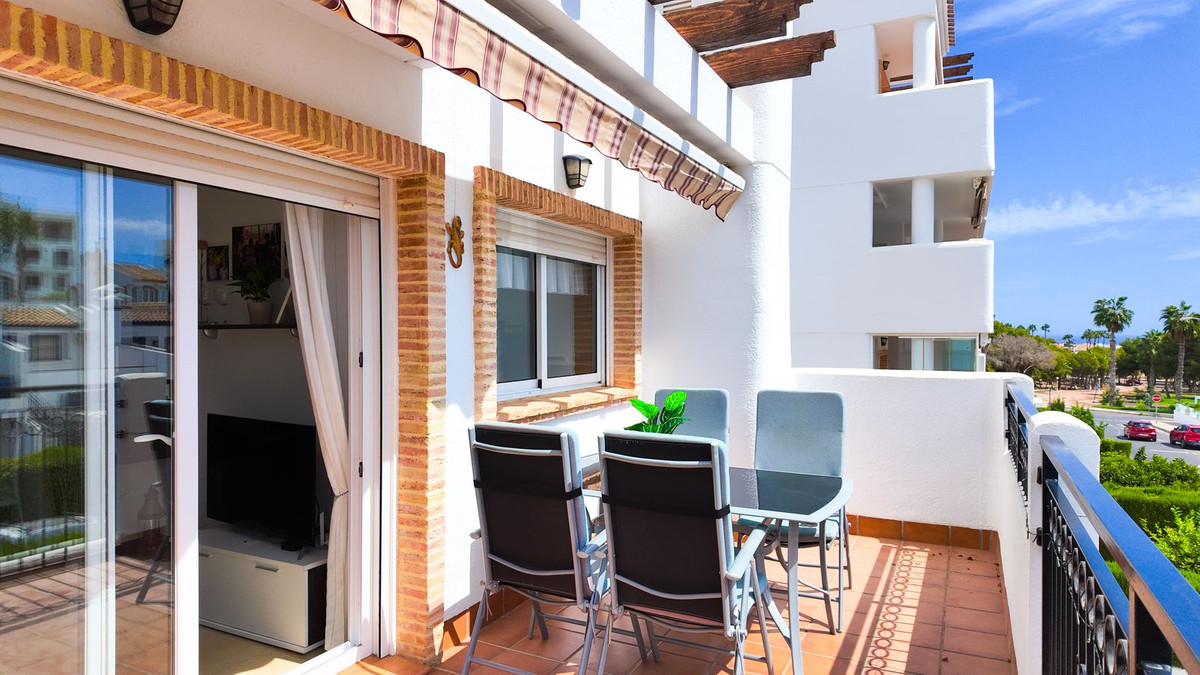 For sale - 2 Bedroom 2 Bathroom Apartment - Top Floor Apartment in Orihuela - Orihuela Costa  - Alicante