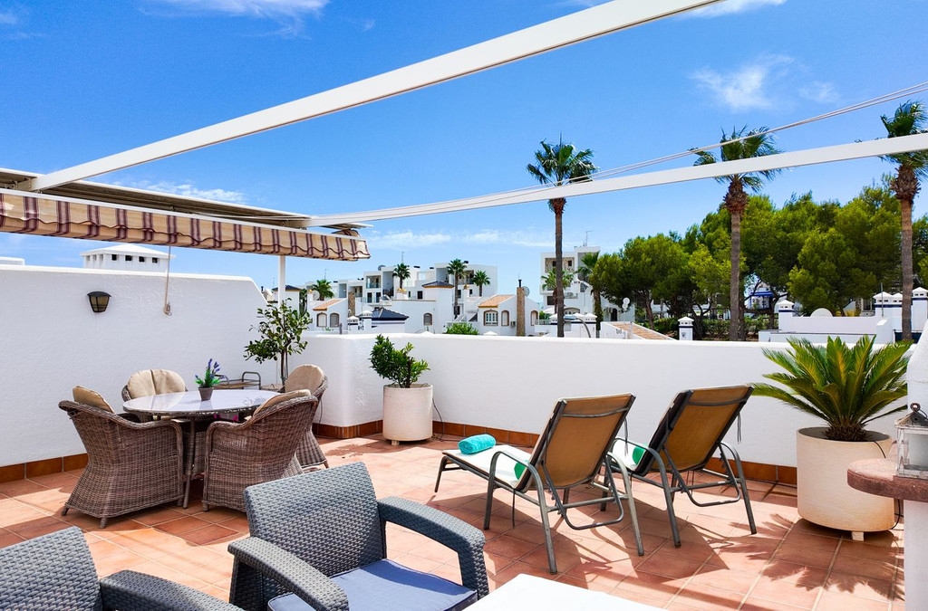2 Bedroom 2 Bathroom Apartment - Top Floor Apartment in Orihuela