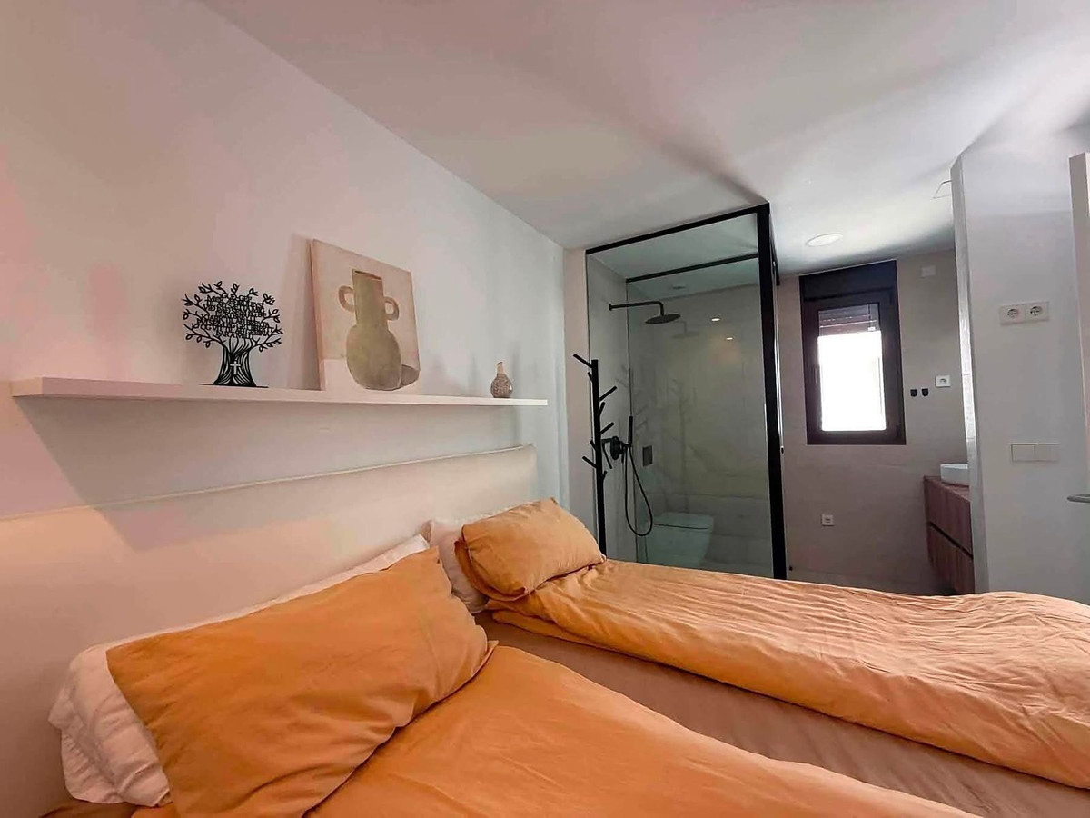 For sale - 3 Bedroom 3 Bathroom House - Detached Villa in Torre-Pacheco - Santa Rosalia Lake and Life Resort  - Murcia
