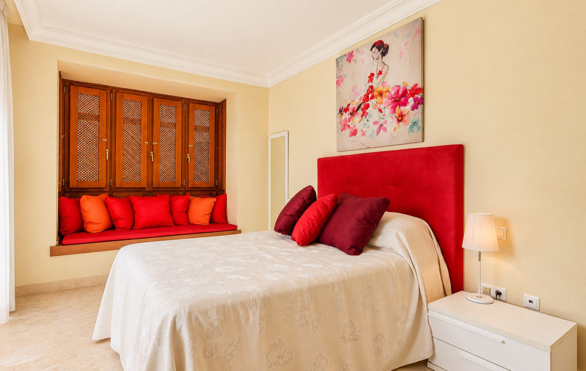 For sale - 4 Bedroom 3 Bathroom House - Detached Villa in San Javier - Roda Golf  - Murcia