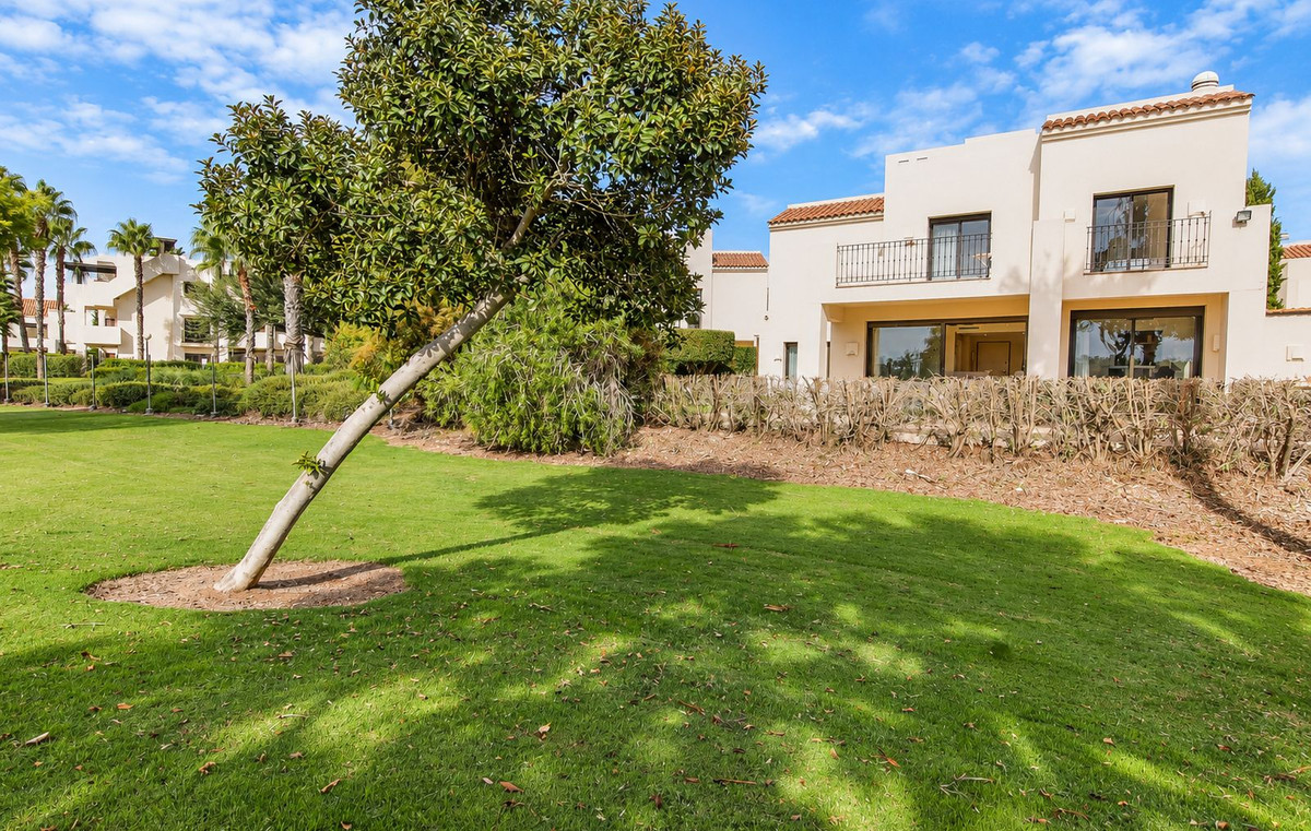 For sale - 4 Bedroom 3 Bathroom House - Detached Villa in San Javier - Roda Golf  - Murcia