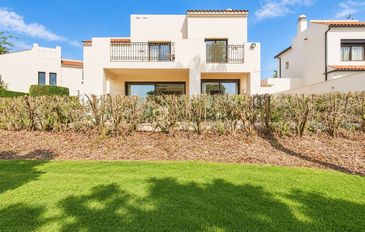 For sale - 4 Bedroom 3 Bathroom House - Detached Villa in San Javier - Roda Golf  - Murcia