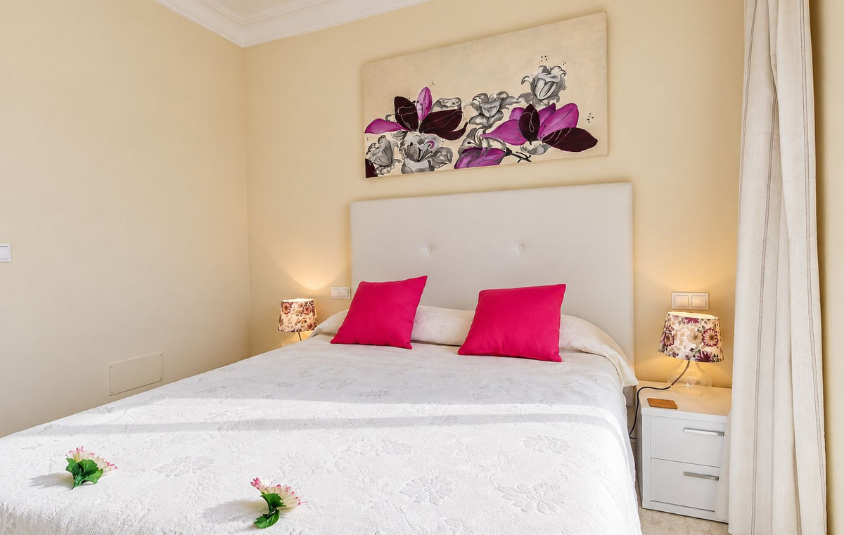 For sale - 4 Bedroom 3 Bathroom House - Detached Villa in San Javier - Roda Golf  - Murcia
