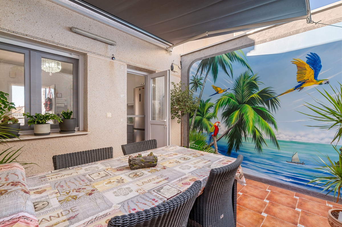 For sale - 3 Bedroom 2 Bathroom House - Detached Villa in Rojales - Rojales Centro  - Alicante