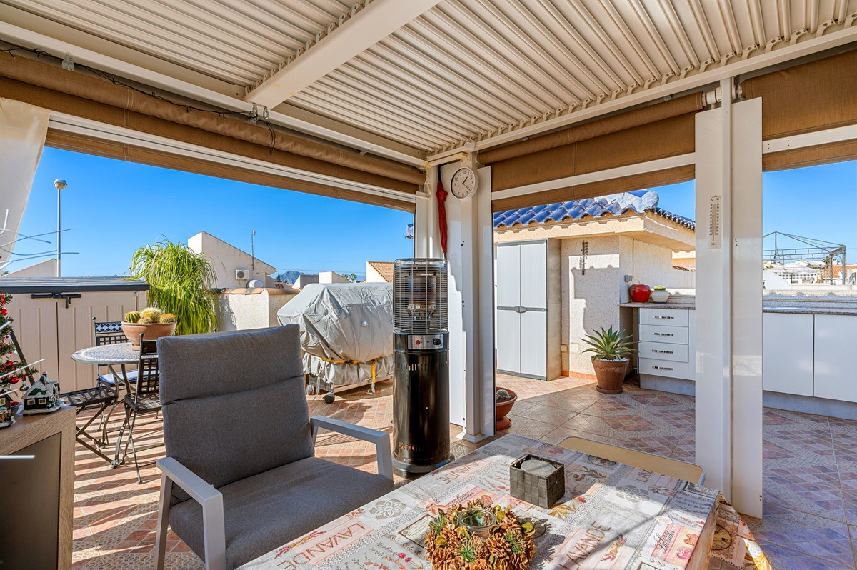 For sale - 3 Bedroom 2 Bathroom House - Detached Villa in Rojales - Rojales Centro  - Alicante