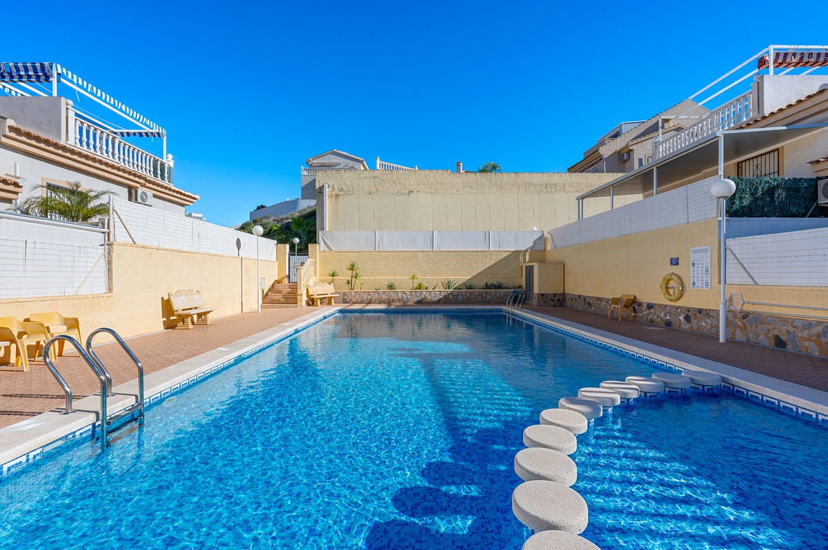 For sale - 3 Bedroom 2 Bathroom House - Detached Villa in Rojales - Rojales Centro  - Alicante
