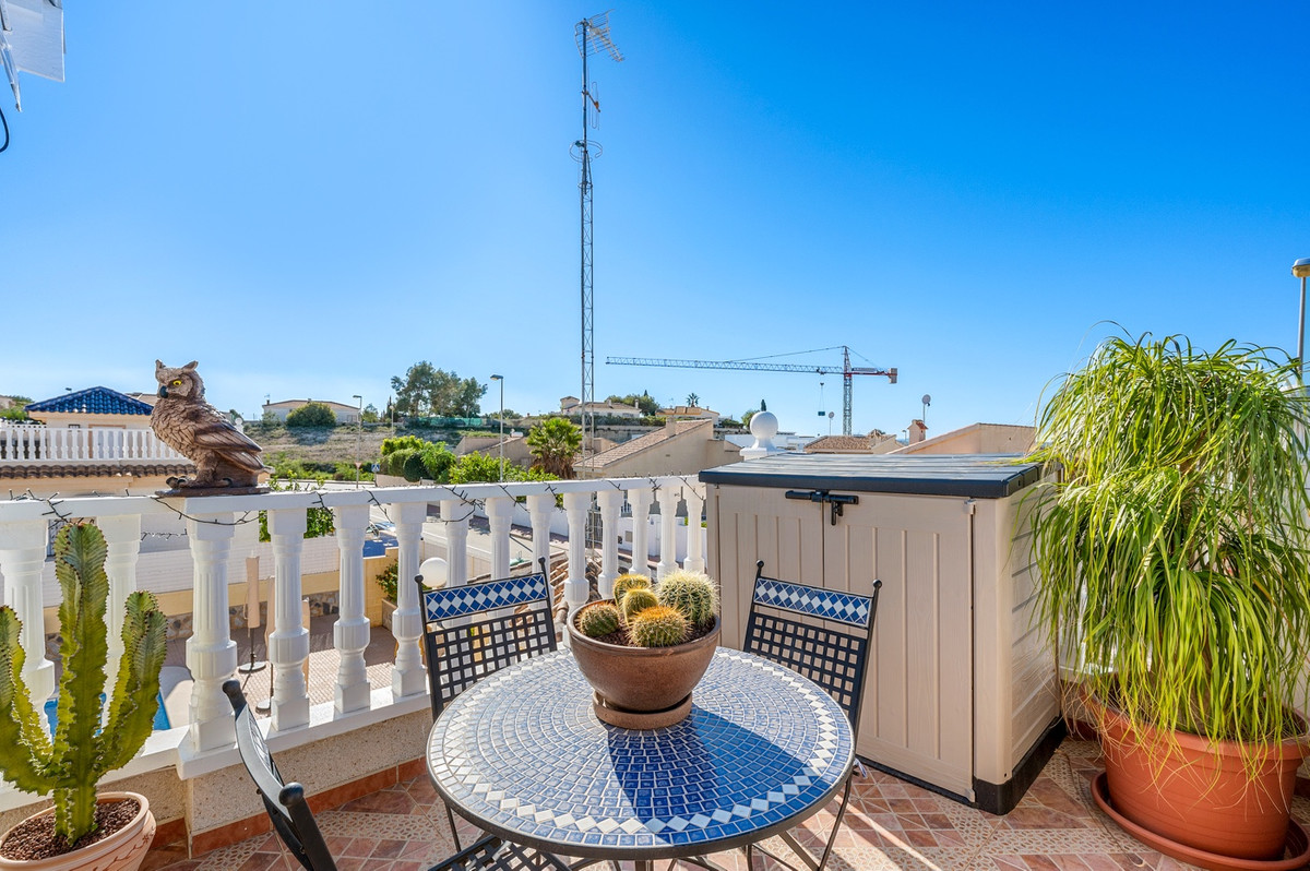 For sale - 3 Bedroom 2 Bathroom House - Detached Villa in Rojales - Rojales Centro  - Alicante
