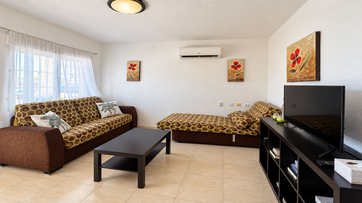 For sale - 2 Bedroom 1 Bathroom Apartment - Ground Floor Apartment in San Miguel de Salinas - San Miguel de Salinas Centro  - Alicante