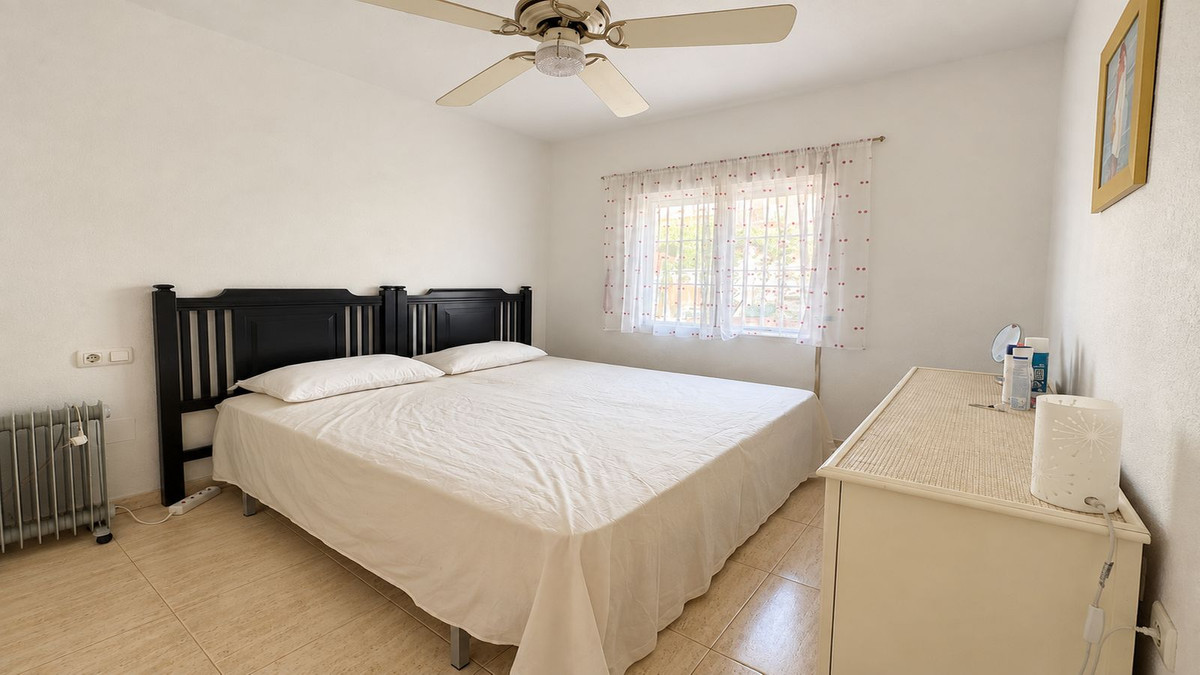 For sale - 2 Bedroom 1 Bathroom Apartment - Ground Floor Apartment in San Miguel de Salinas - San Miguel de Salinas Centro  - Alicante