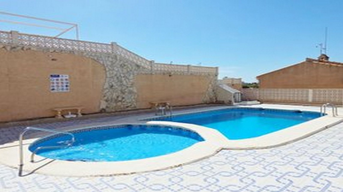 For sale - 2 Bedroom 1 Bathroom Apartment - Ground Floor Apartment in San Miguel de Salinas - San Miguel de Salinas Centro  - Alicante