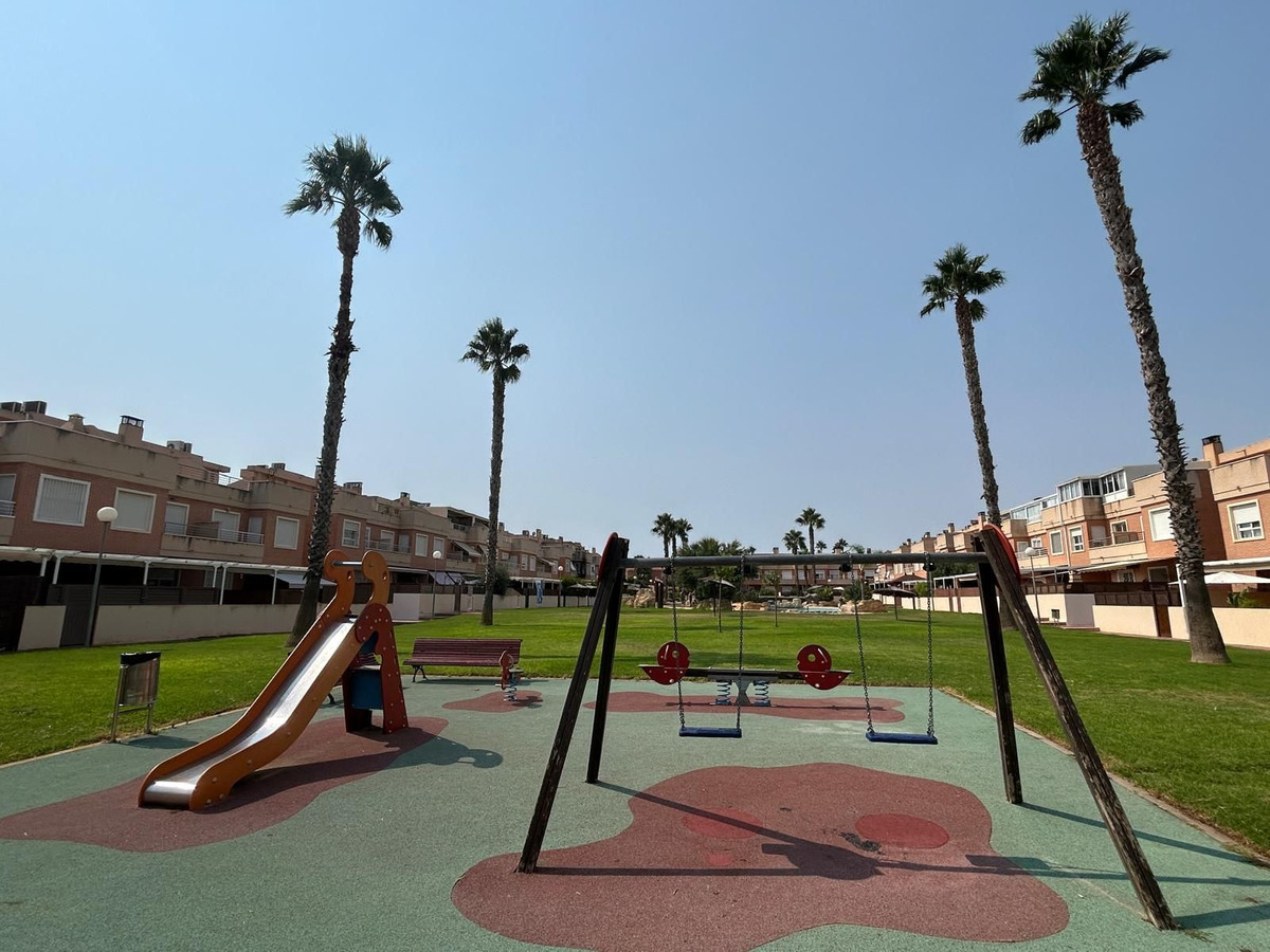 For sale - 3 Bedroom 3 Bathroom House - Semi-Detached House in Santa Pola - Gran Alacant  - Alicante