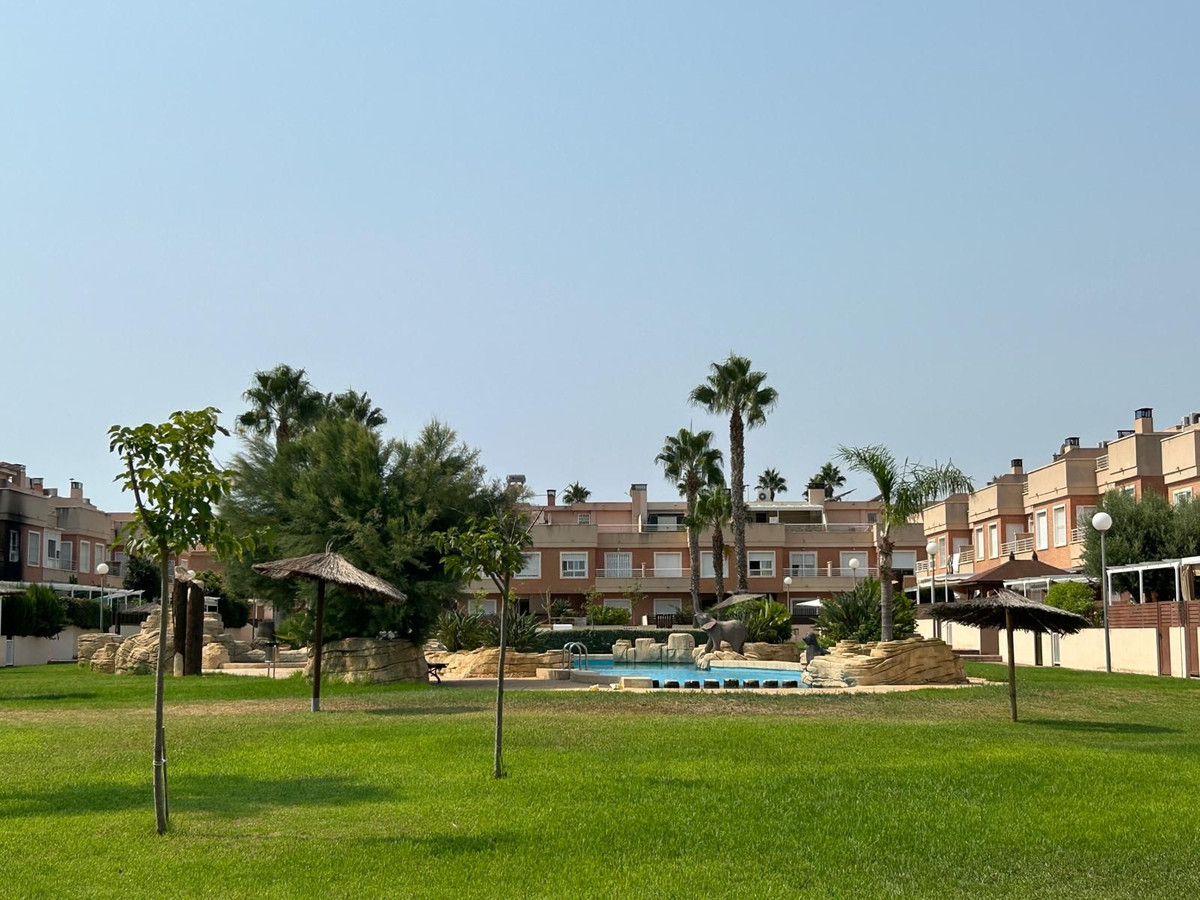 For sale - 3 Bedroom 3 Bathroom House - Semi-Detached House in Santa Pola - Gran Alacant  - Alicante