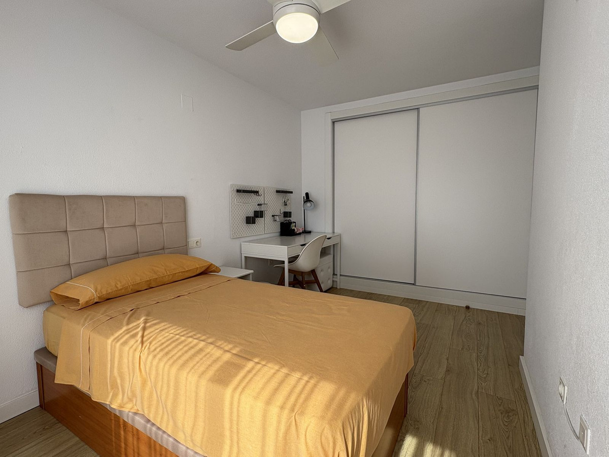 For sale - 3 Bedroom 3 Bathroom House - Semi-Detached House in Santa Pola - Gran Alacant  - Alicante
