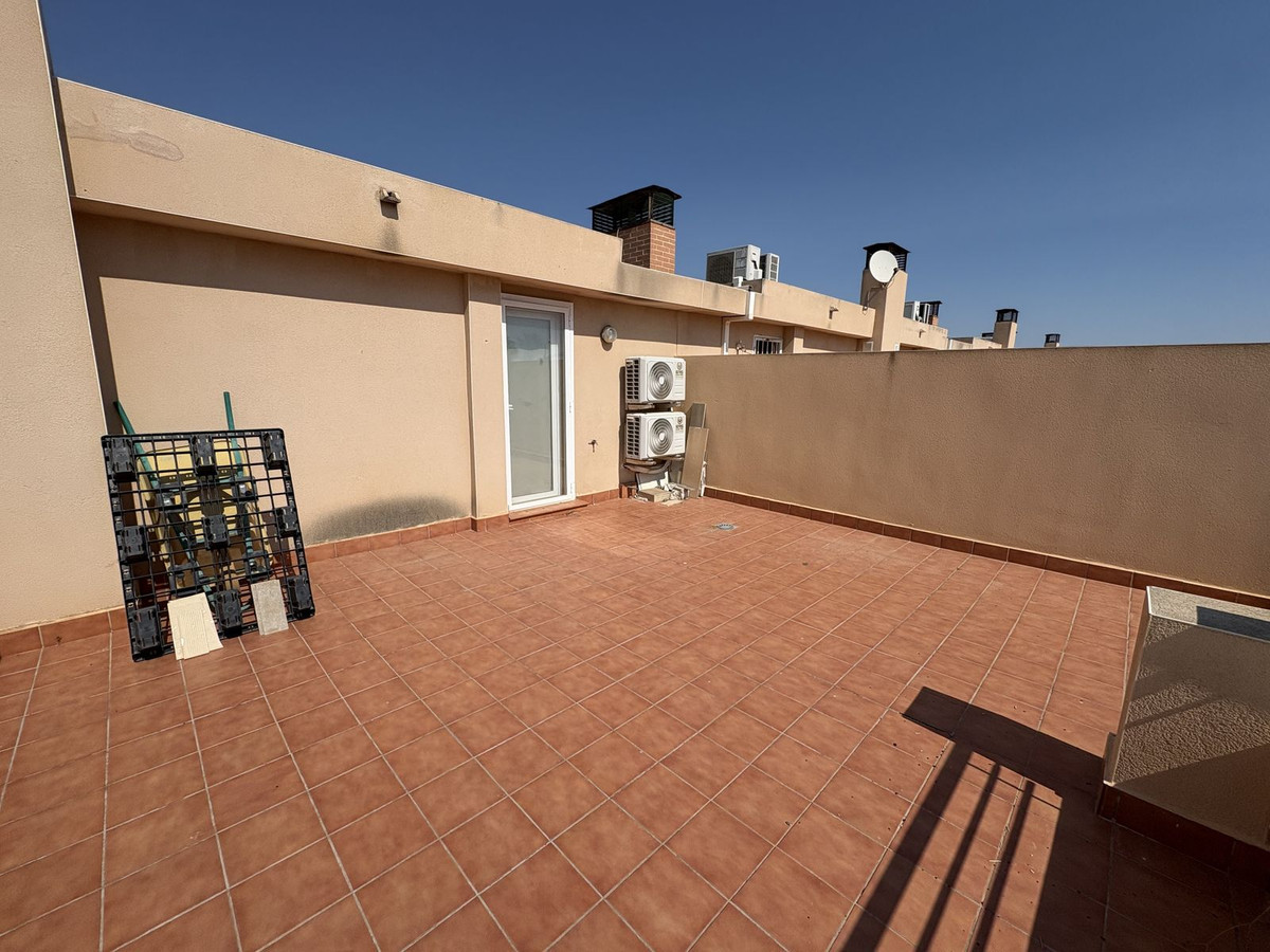 For sale - 3 Bedroom 3 Bathroom House - Semi-Detached House in Santa Pola - Gran Alacant  - Alicante