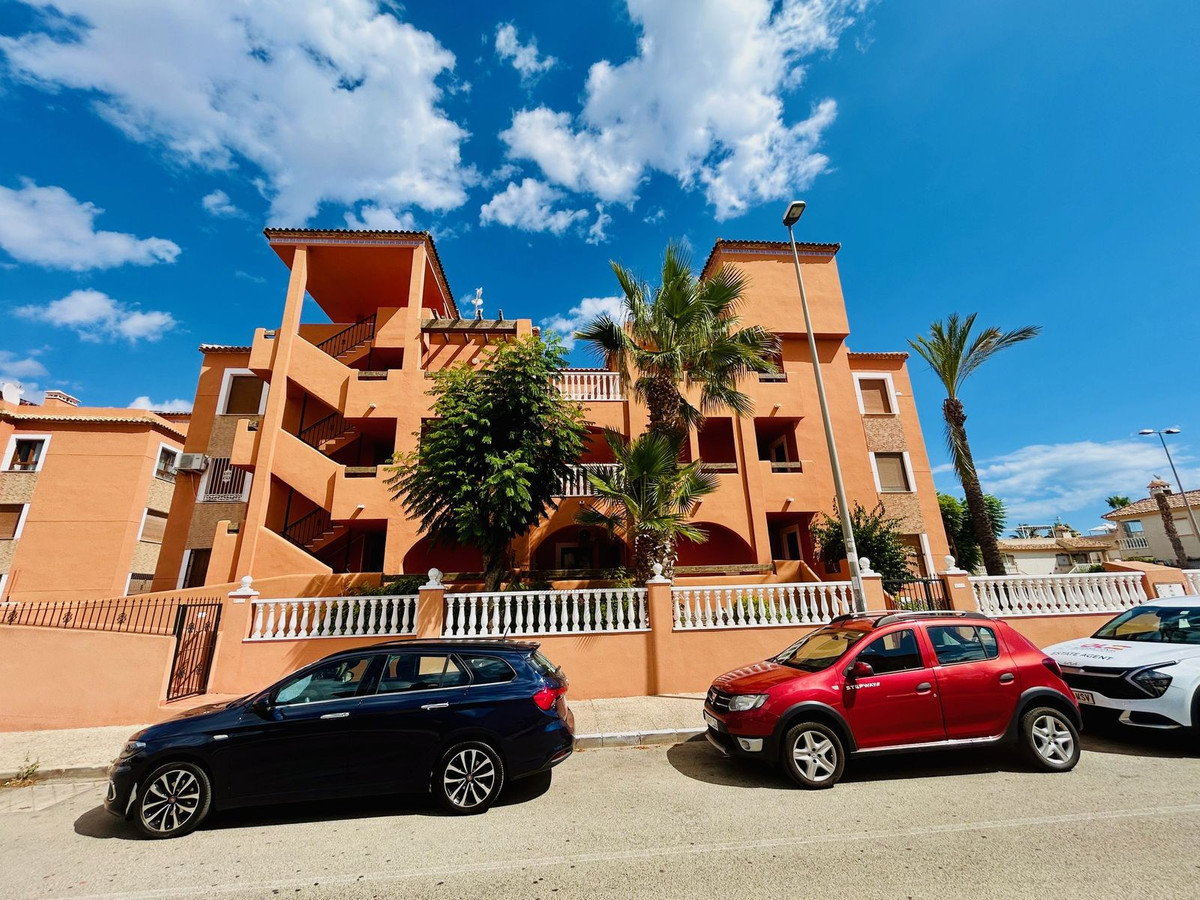 For sale - 2 Bedroom 2 Bathroom Apartment - Ground Floor Apartment in Orihuela - Orihuela Costa  - Alicante