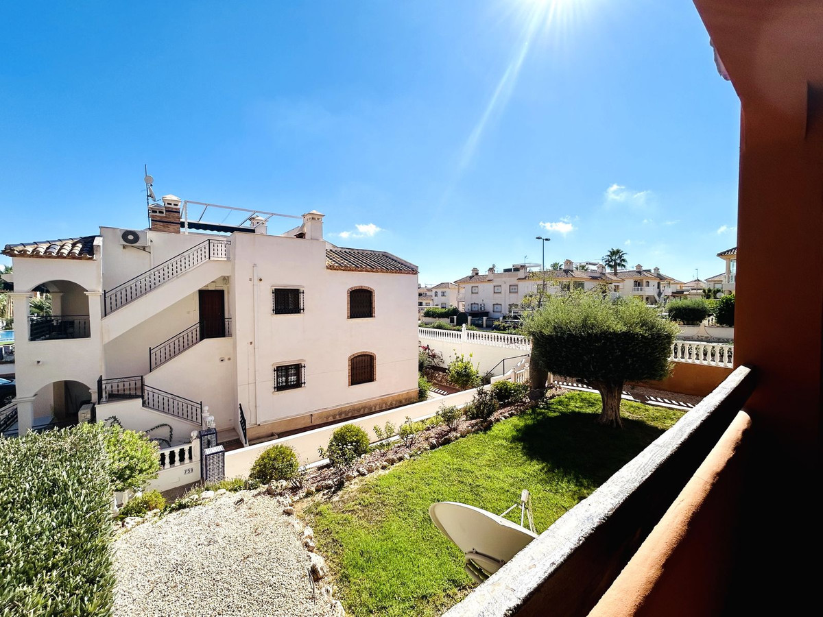 For sale - 2 Bedroom 2 Bathroom Apartment - Ground Floor Apartment in Orihuela - Orihuela Costa  - Alicante