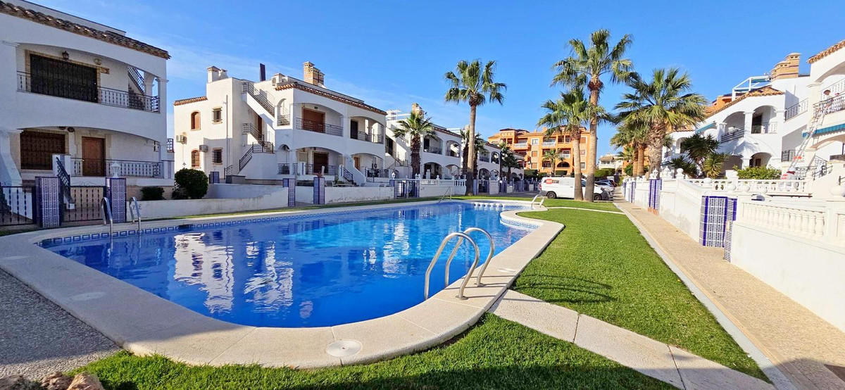 For sale - 2 Bedroom 2 Bathroom Apartment - Ground Floor Apartment in Orihuela - Orihuela Costa  - Alicante