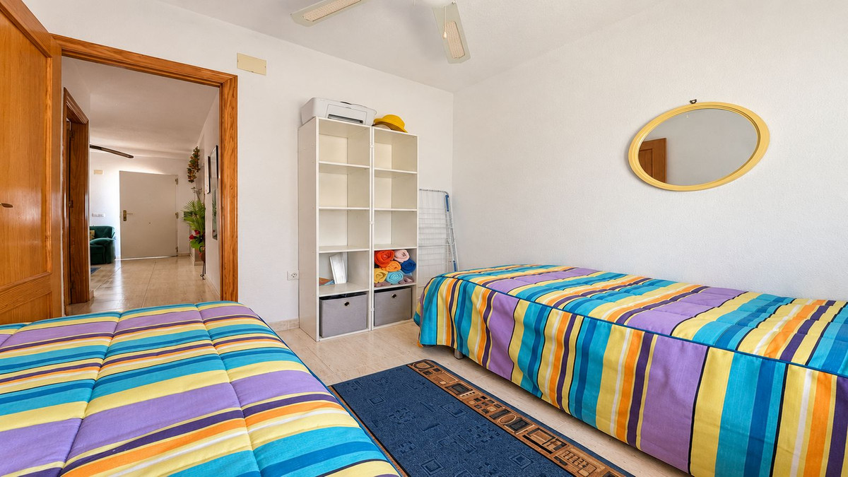 For sale - 2 Bedroom 1 Bathroom Apartment - Top Floor Apartment in San Miguel de Salinas - San Miguel de Salinas Centro  - Alicante