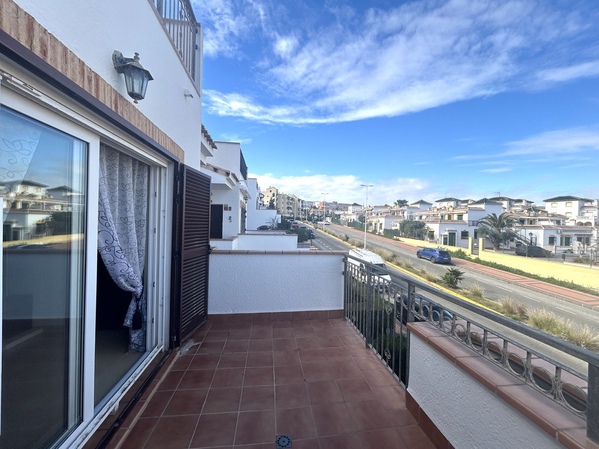 For sale - 2 Bedroom 2 Bathroom Apartment - Top Floor Apartment in Torrevieja - Playa De La Mata  - Alicante