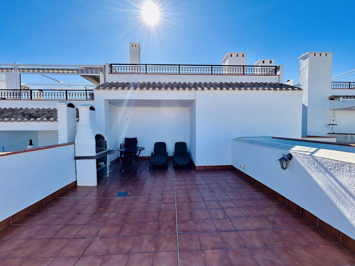 For sale - 2 Bedroom 2 Bathroom Apartment - Top Floor Apartment in Torrevieja - Playa De La Mata  - Alicante