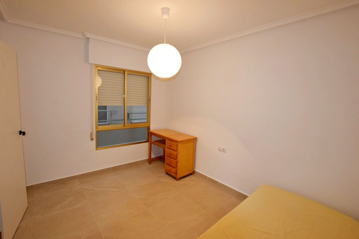 For sale - 2 Bedroom 1 Bathroom Apartment - Middle Floor Apartment in Torrevieja - Playa De La Mata  - Alicante