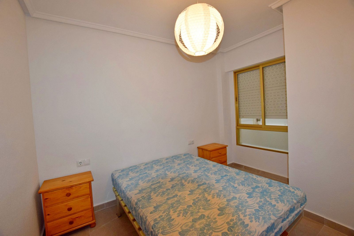 For sale - 2 Bedroom 1 Bathroom Apartment - Middle Floor Apartment in Torrevieja - Playa De La Mata  - Alicante