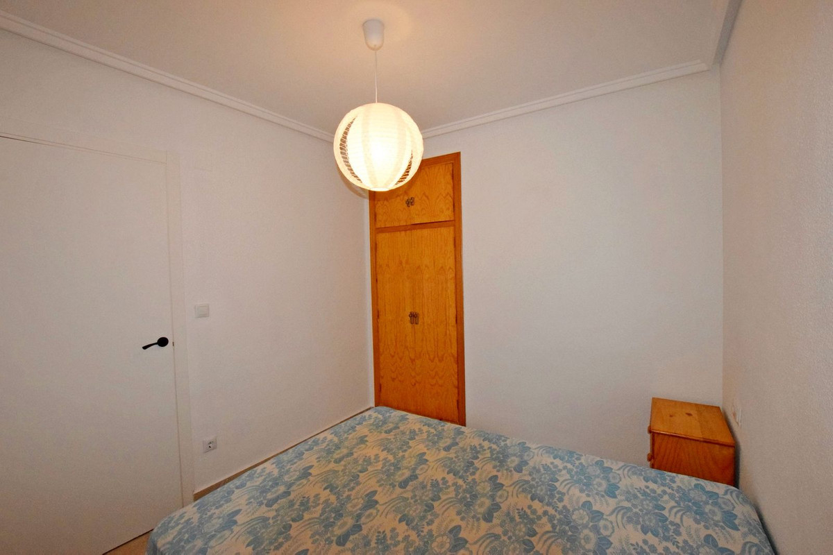 For sale - 2 Bedroom 1 Bathroom Apartment - Middle Floor Apartment in Torrevieja - Playa De La Mata  - Alicante