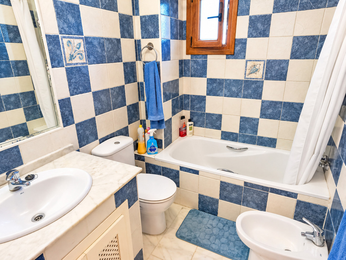For sale - 2 Bedroom 2 Bathroom Apartment - Middle Floor Apartment in Algorfa - La Finca Golf  - Alicante