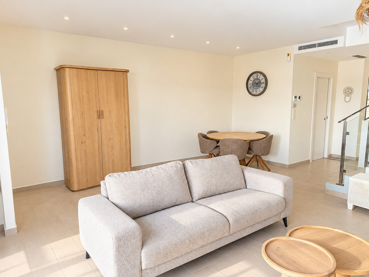 For sale - 3 Bedroom 2 Bathroom House - Detached Villa in Rojales - Rojales Centro  - Alicante
