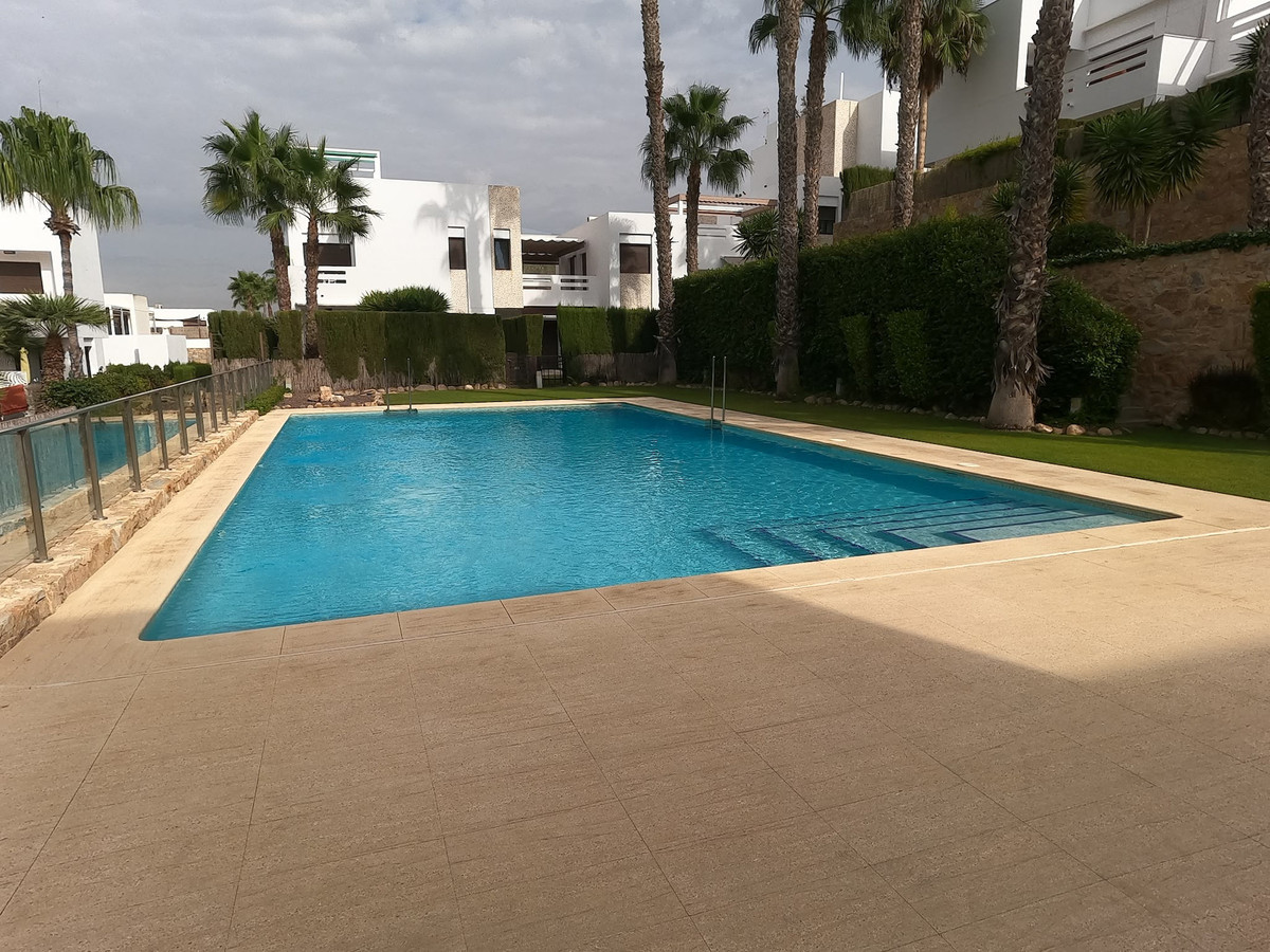 For sale - 2 Bedroom 2 Bathroom Apartment - Ground Floor Apartment in Algorfa - La Finca Golf  - Alicante